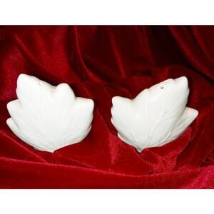 White Maple Autumn Leaf Salt and Pepper Shaker 3"X3"